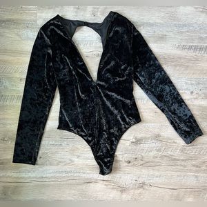 Victoria's Secret NWT Black Velvet Body Suit
Long Sleeve Deep V Neck Size M/L
